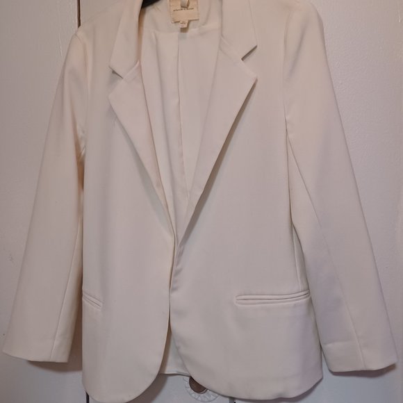 silence + noise Jackets & Blazers - *B2G1* Silence + Noise Cream Blazer Size M